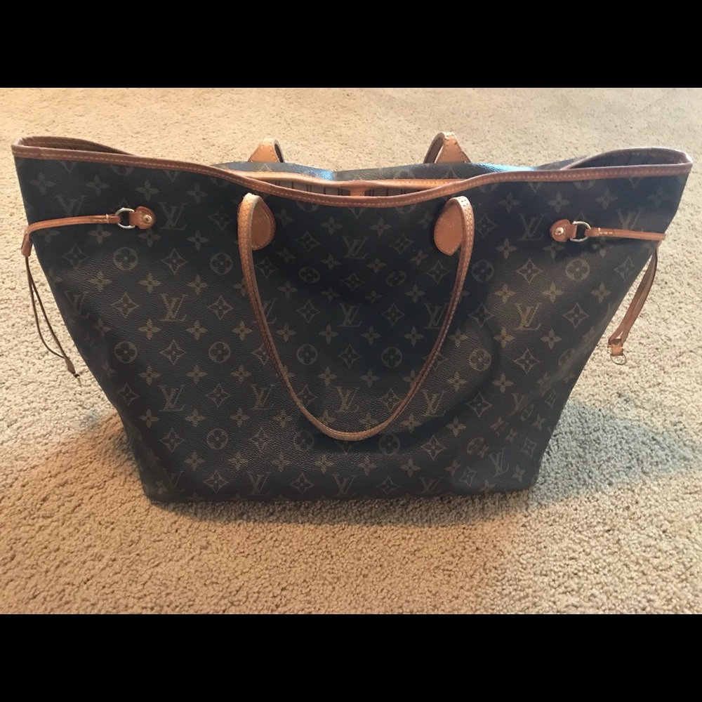 Louis Vuitton Neverfull
